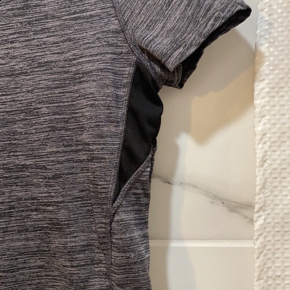 Cascade sport and Danskin tshirt bundle! - Picture 10 of 12